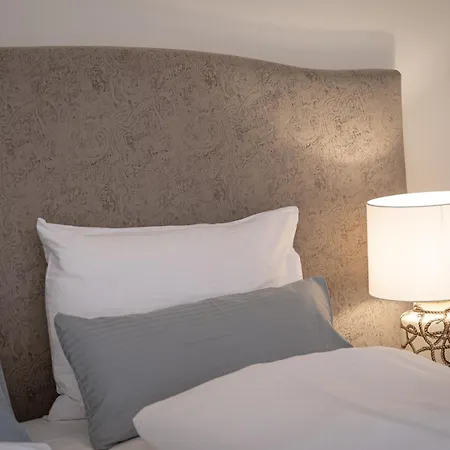 Maxim By Elias Holl 5*