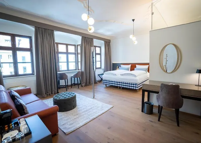 Hotel Maxim By Elias Holl Augusta